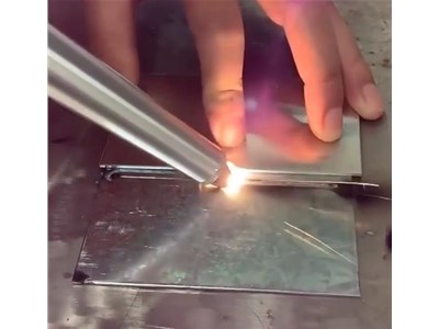 激光焊接机操作方法